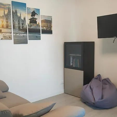 Bilocale Metro 4 - Linate Airport E Duomo 10 Min Appartement Milaan